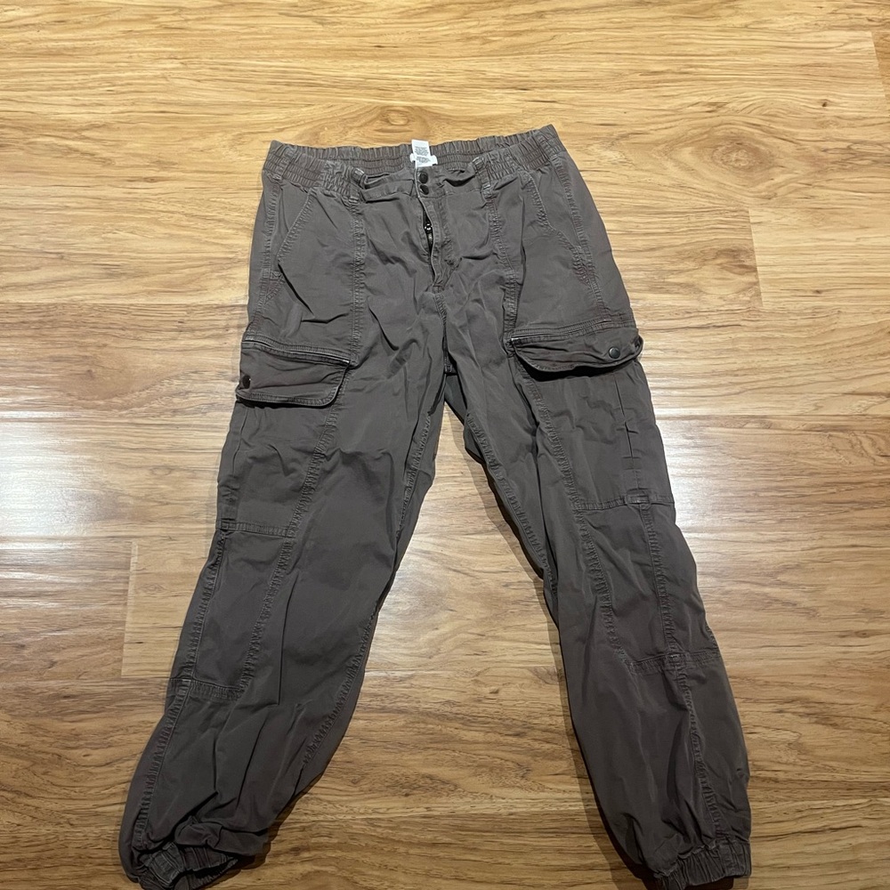 Garage Women’s Brown Cargo Pants